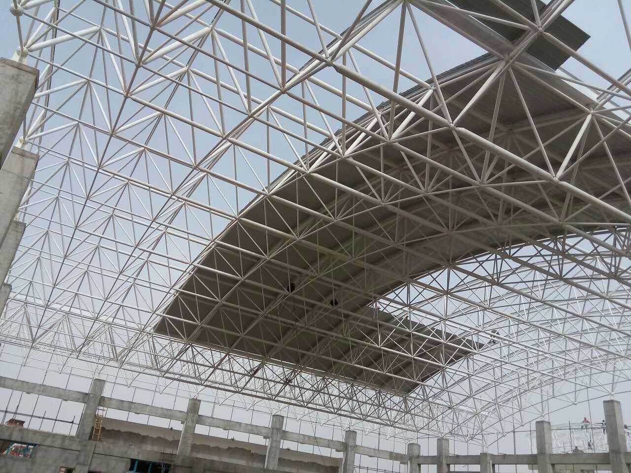 珲春青岛一汽网架